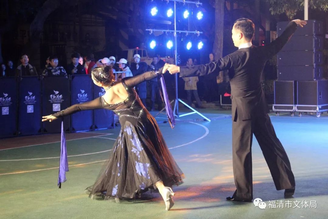 特朗普重返遇刺现场   特朗普重返遇刺现场