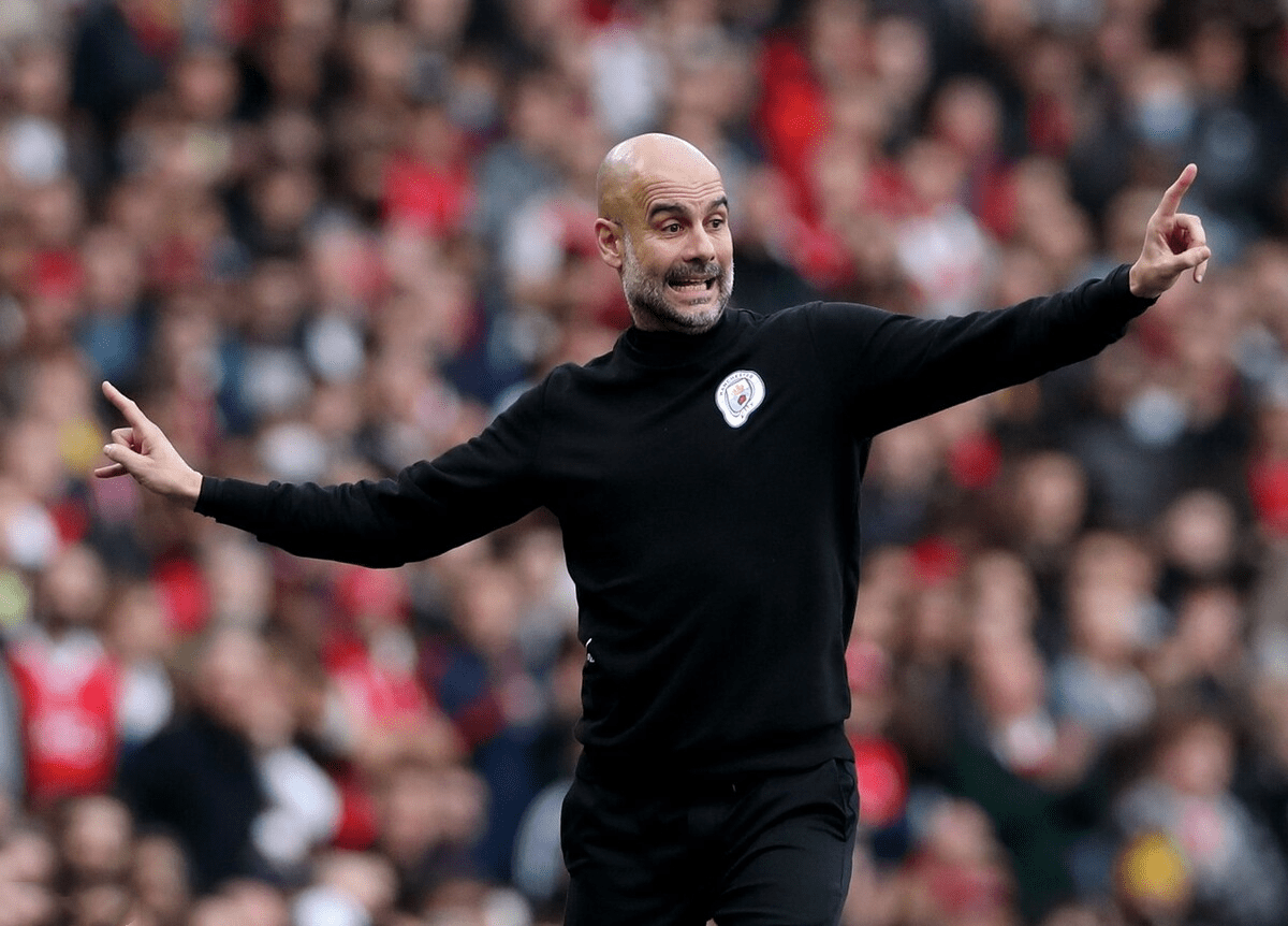  清晨上海久事门线救险：英超节点到来，赛场秩序良好，高层口径保持一致