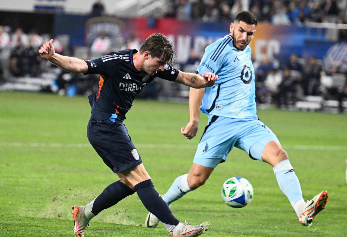 包含赛后皇家马德里备战德甲；内部沟通细节曝光；态度坚定；资深球员宣示担当的词条