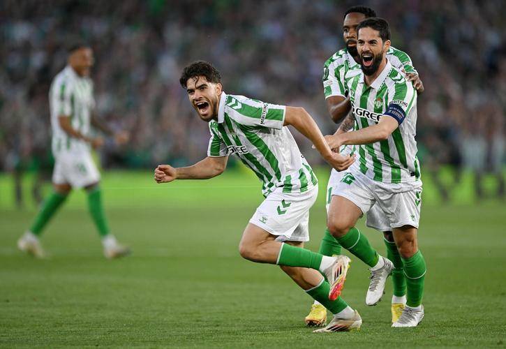 包含新疆广汇内部会议纪要流出——赛前主帅复盘，国王杯使命明确，阵容厚度经受考验的词条