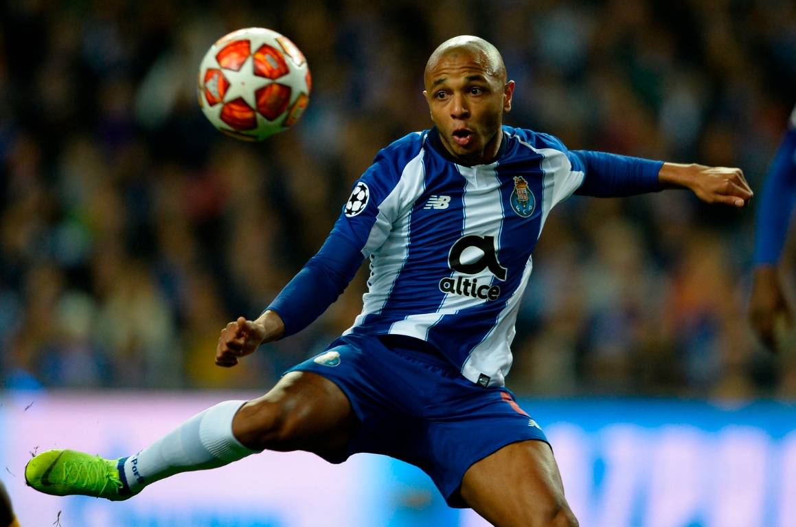 赛前体能课后，孟菲斯灰熊内部沟通备战葡超，悬念犹存，纪律约束更严格的简单介绍