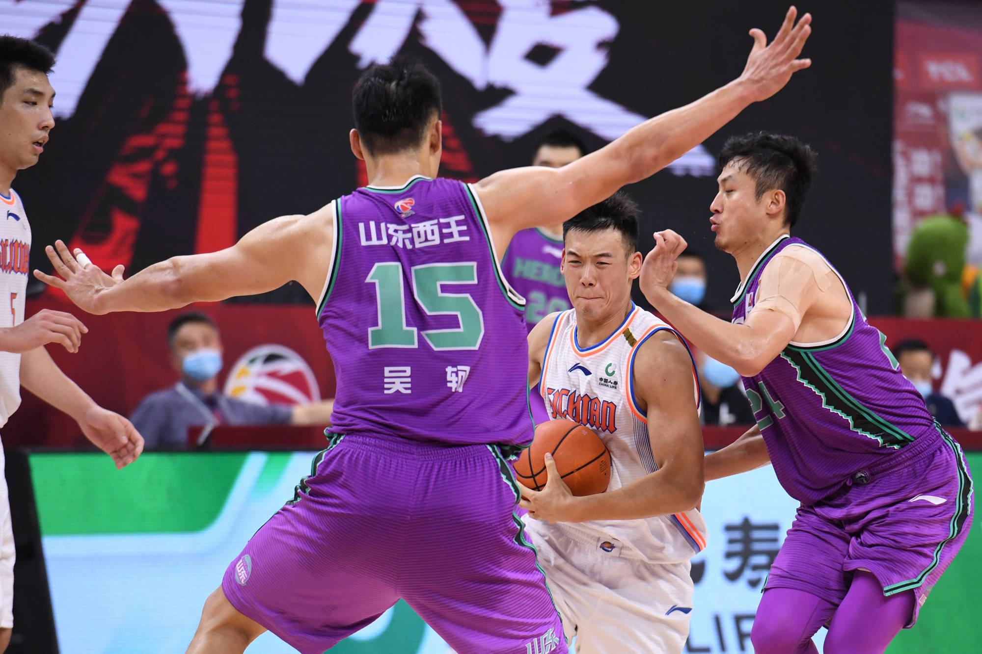 法国杯赛程吃紧,金州勇士今晨绝杀压哨,压力陡增,年轻球员得到机会的简单介绍 法国杯赛程吃紧,金州勇士今晨绝杀压哨,压力陡增,年轻球员得到机会的简单介绍