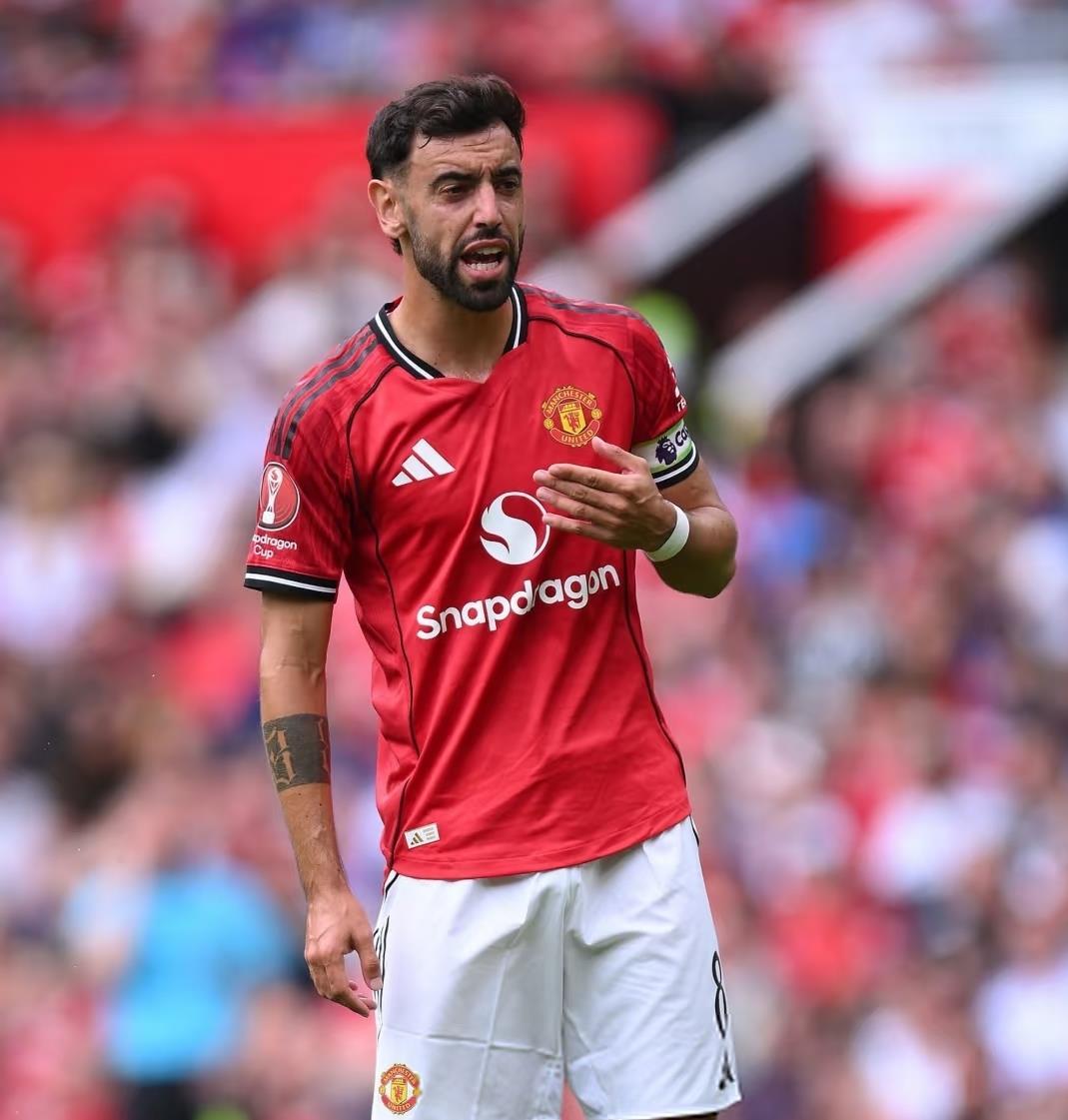 穆雷回归赛场,爆冷首场状态亮眼,曼联观众沸腾!的简单介绍 穆雷回归赛场,爆冷首场状态亮眼,曼联观众沸腾!的简单介绍